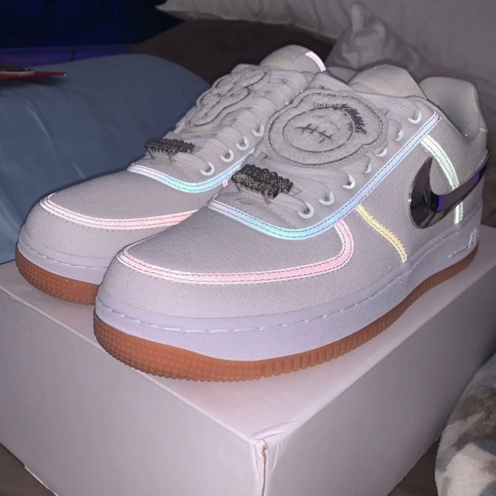 Travis Scott Air Force 1 White